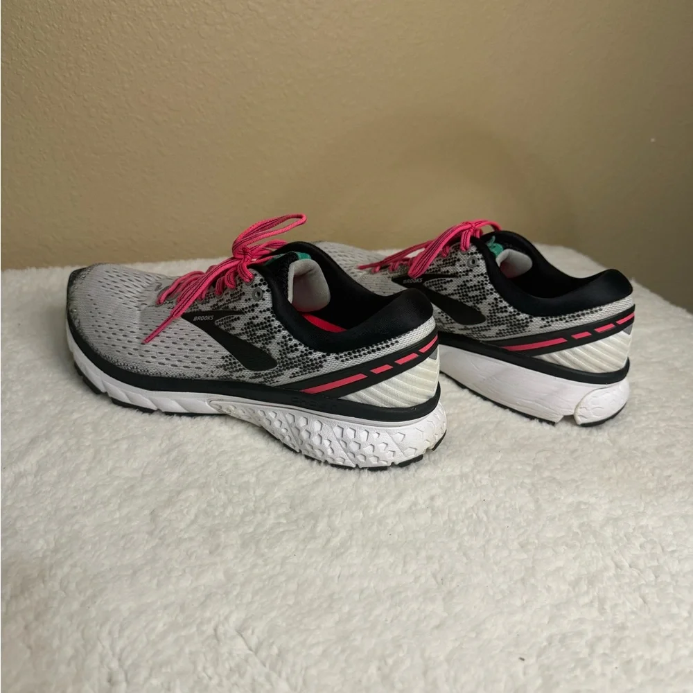 Brooks Women's Athletic Shoes - White, Pink, and Black - Picture 11 of 14
